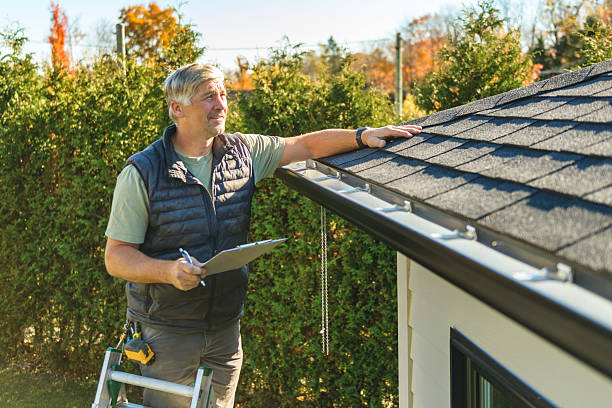 Professional Roof Inspection technician working in Harlem, FL